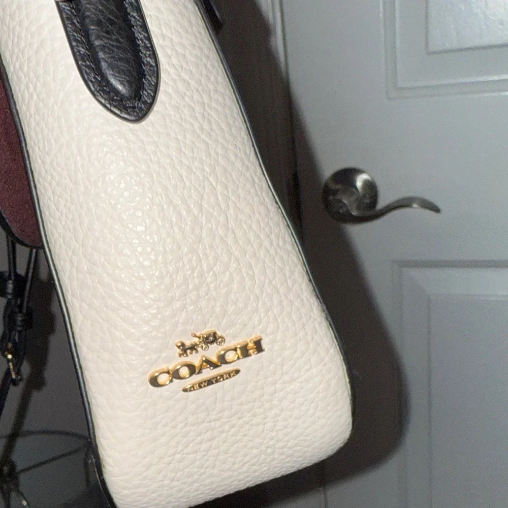 Coach Brown and Tan Crossbody Bag - Picture 4 of 4